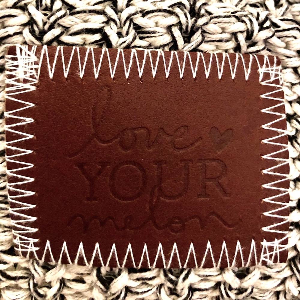 Love Your Melon Black Speckles Pom Beanie Hat - Picture 2 of 2